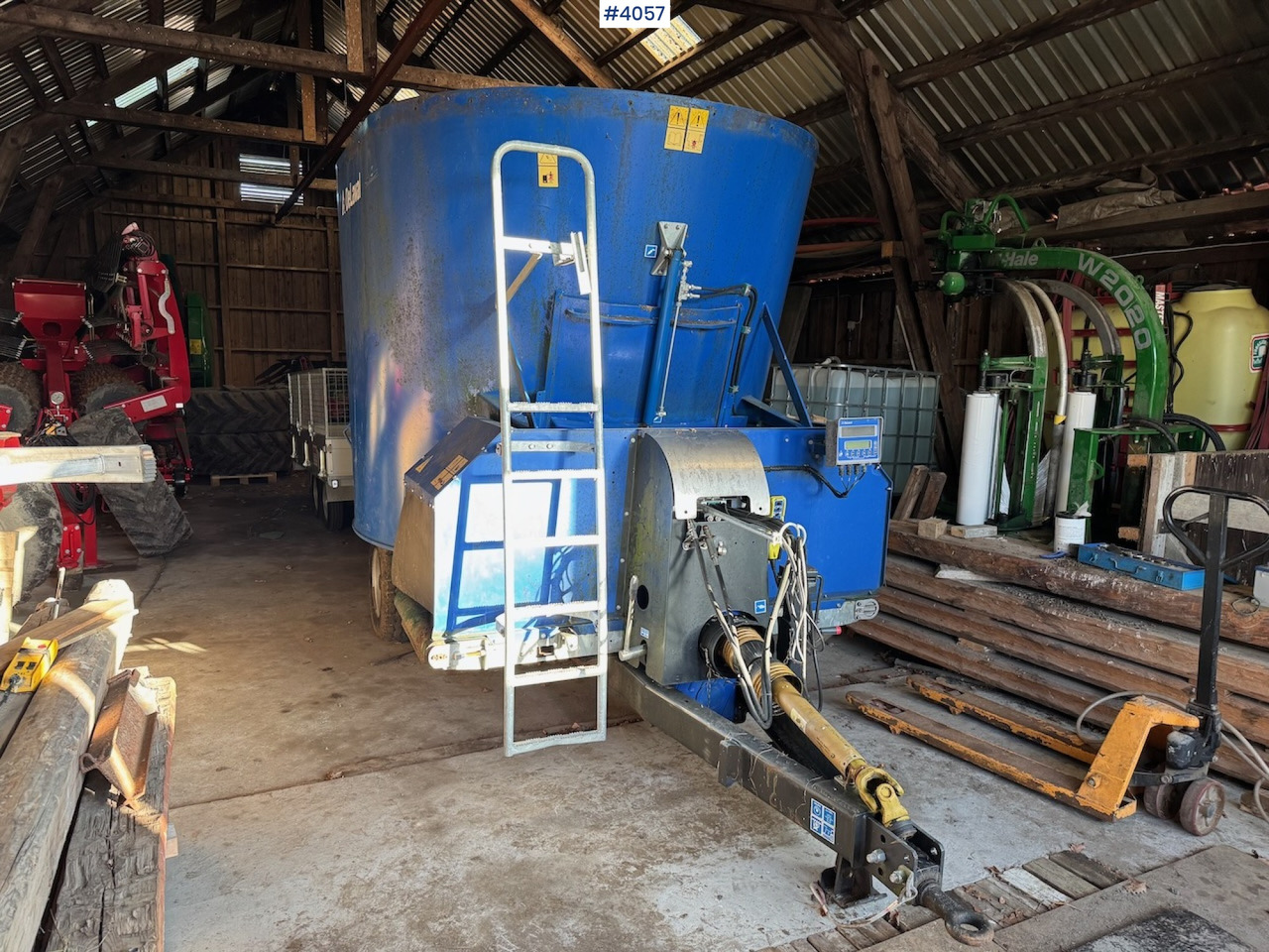 2019 Delaval VM12 Coarse feed mixer - Állattartás gépei: 5 kép. 2019 Delaval VM12 Coarse feed mixer - Állattartás gépei: 5 kép.