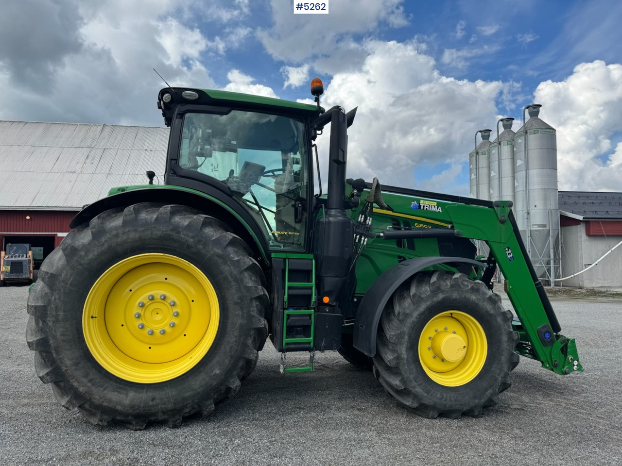 2019 John Deere 6250R - Traktor: 1 kép. 2019 John Deere 6250R - Traktor: 1 kép.