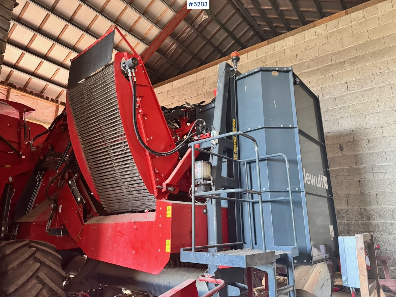 2020 Dewulf GB11 Carrot Harvester. Well equipped. - Betakarító gép: 4 kép. 2020 Dewulf GB11 Carrot Harvester. Well equipped. - Betakarító gép: 4 kép.