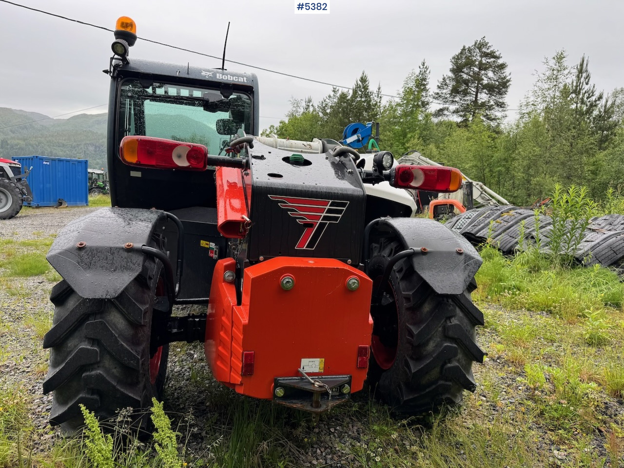 2021 Bobcat TL30.70DB m/ bucket, pallet fork and 4 chains. - Villás targonca: 5 kép. 2021 Bobcat TL30.70DB m/ bucket, pallet fork and 4 chains. - Villás targonca: 5 kép.