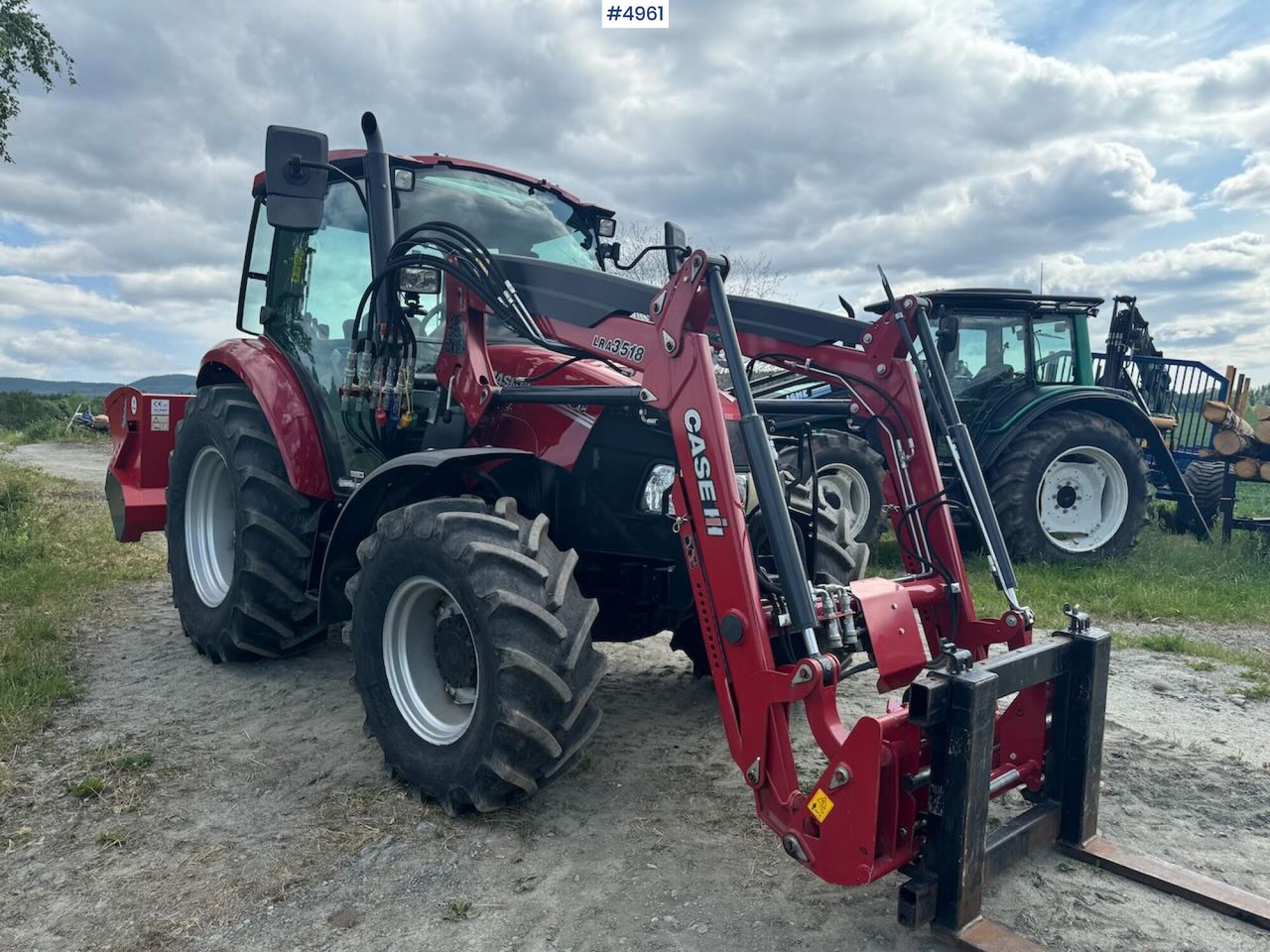 2021 Case IH Famall 75C w/ front loader. 150 Hours! - Traktor: 1 kép. 2021 Case IH Famall 75C w/ front loader. 150 Hours! - Traktor: 1 kép.