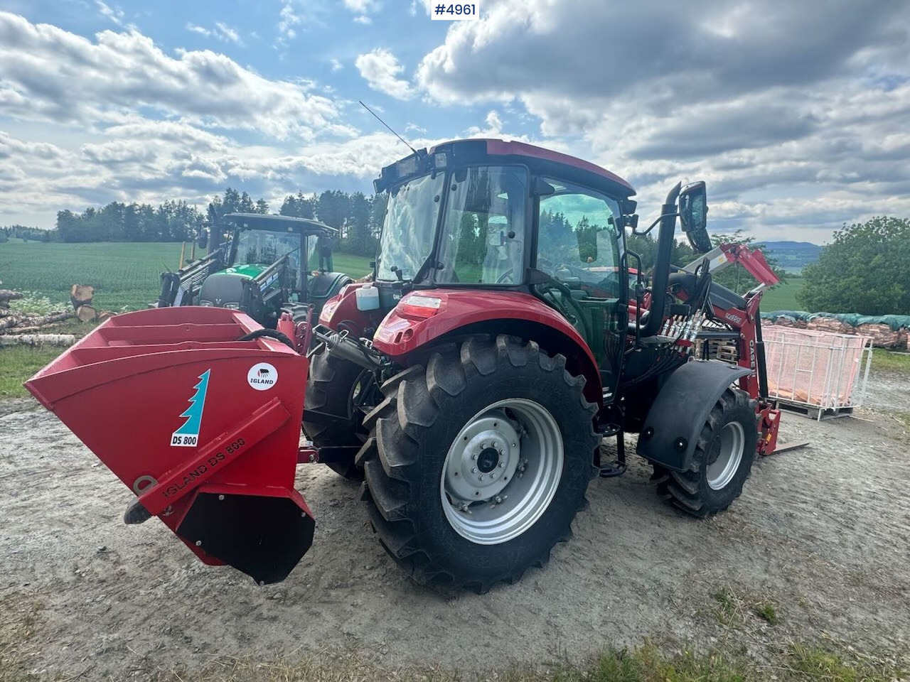 2021 Case IH Famall 75C w/ front loader. 150 Hours! - Traktor: 4 kép. 2021 Case IH Famall 75C w/ front loader. 150 Hours! - Traktor: 4 kép.