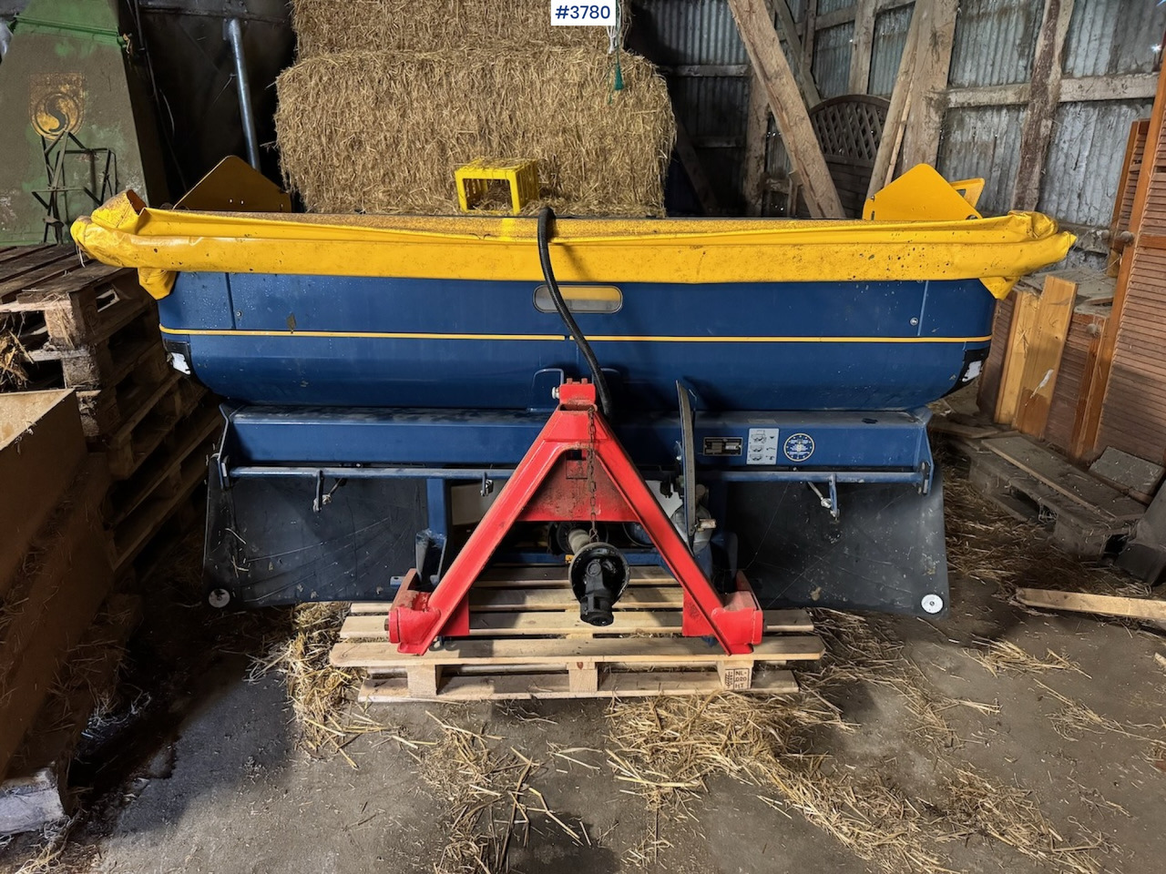 2022 Bogballe L20 Plus w/Calibrator ICON - Műtrágyaszóró: 2 kép. 2022 Bogballe L20 Plus w/Calibrator ICON - Műtrágyaszóró: 2 kép.