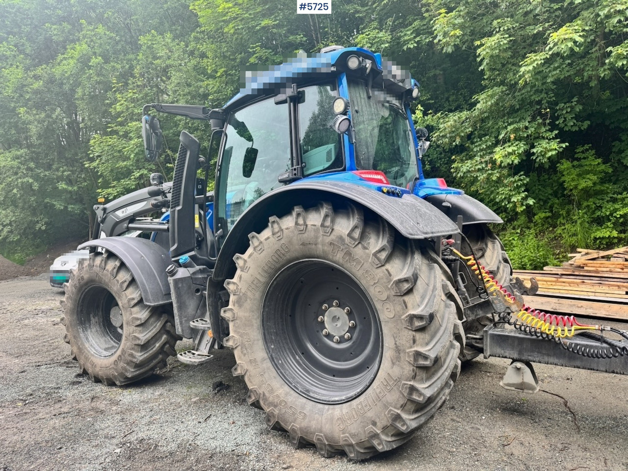 2022 Valtra N175 4x4 w/ Front loader, Hydraulics, Bucket and Pallet forks. Overhauled. - Traktor: 3 kép. 2022 Valtra N175 4x4 w/ Front loader, Hydraulics, Bucket and Pallet forks. Overhauled. - Traktor: 3 kép.