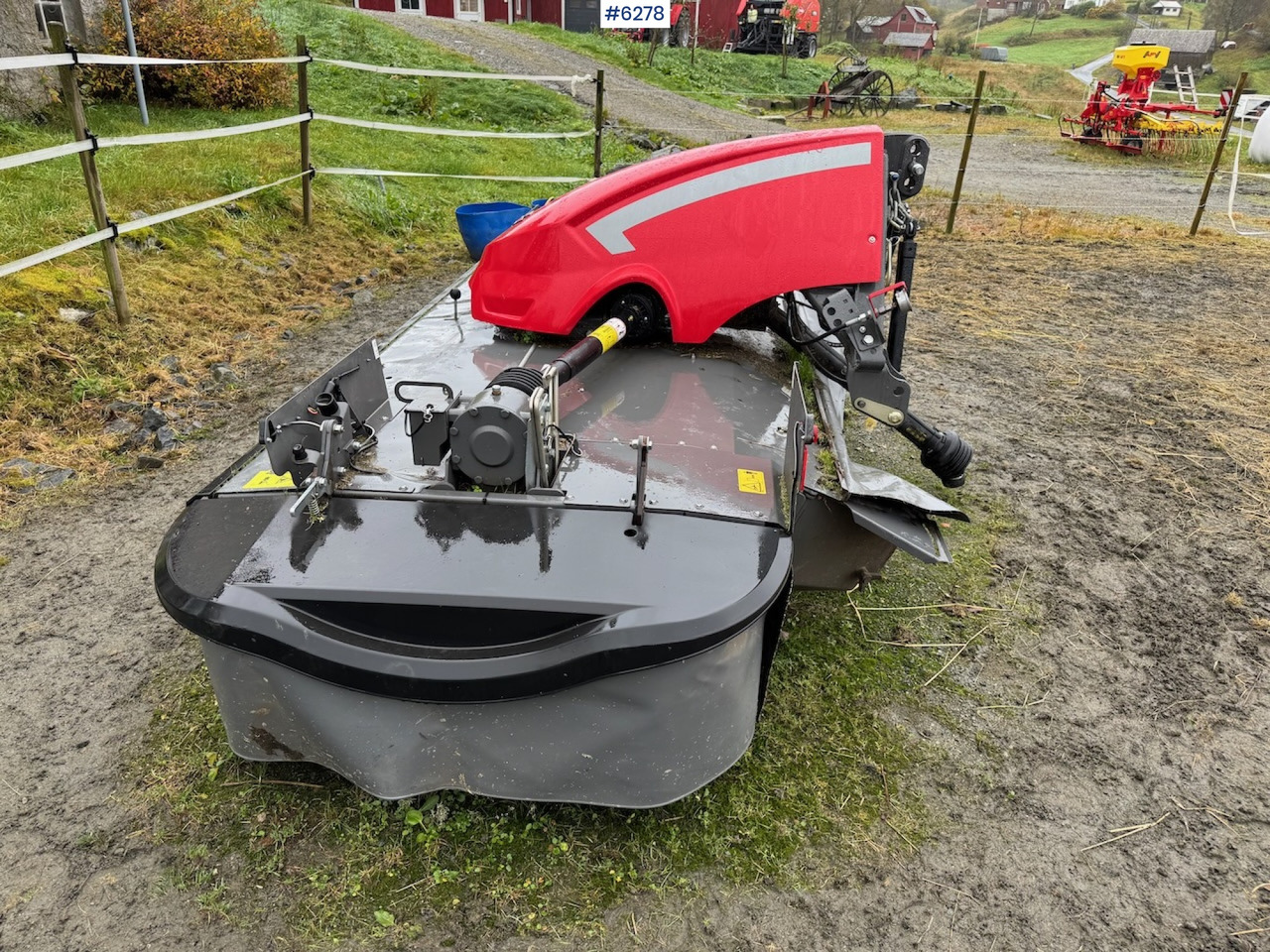 2023 Massey Ferguson DM 316 FP-KC Front Mower - Szálastakarmány betakarítás gépei: 5 kép. 2023 Massey Ferguson DM 316 FP-KC Front Mower - Szálastakarmány betakarítás gépei: 5 kép.