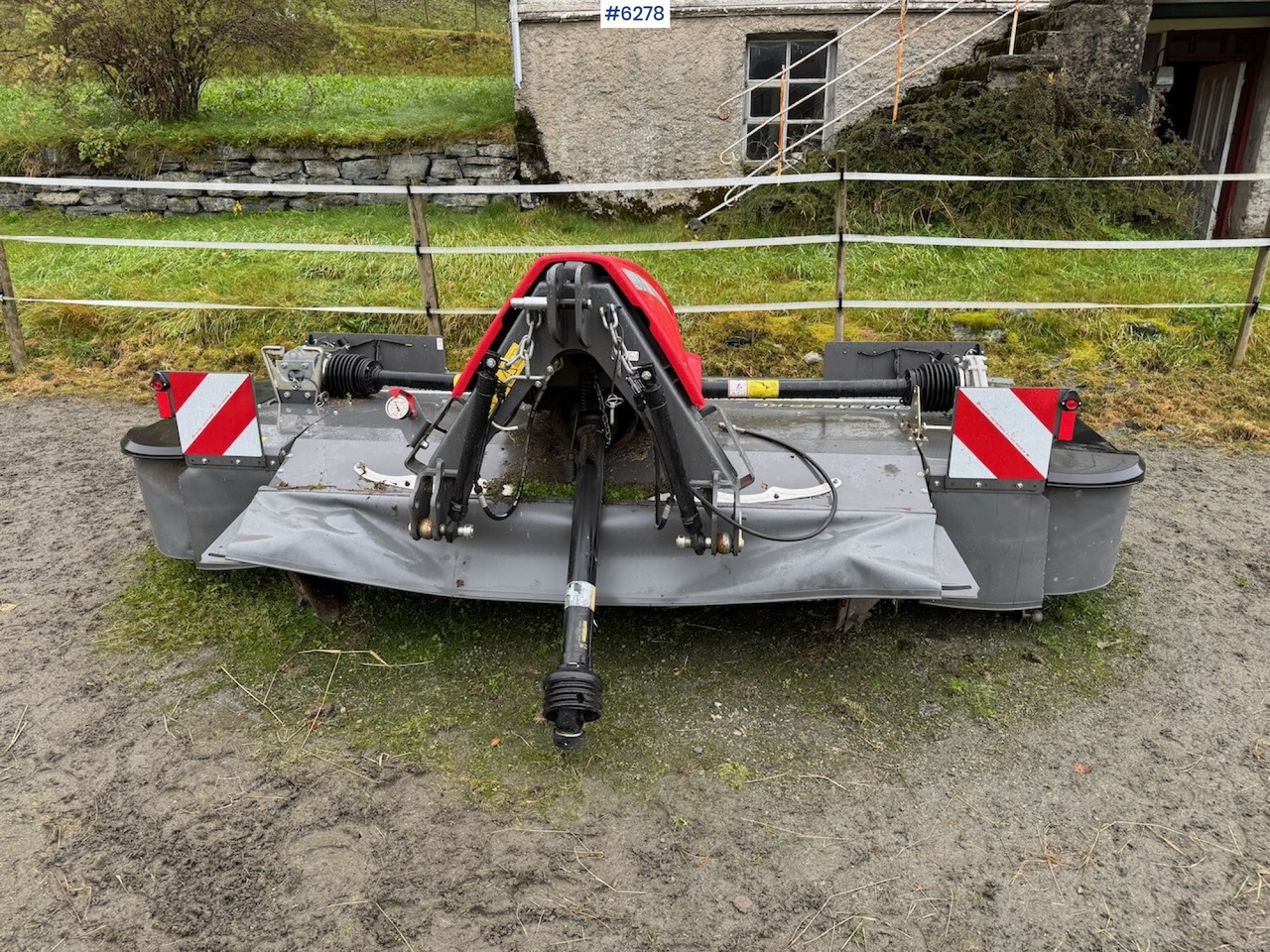 2023 Massey Ferguson DM 316 FP-KC Front Mower - Szálastakarmány betakarítás gépei: 4 kép. 2023 Massey Ferguson DM 316 FP-KC Front Mower - Szálastakarmány betakarítás gépei: 4 kép.