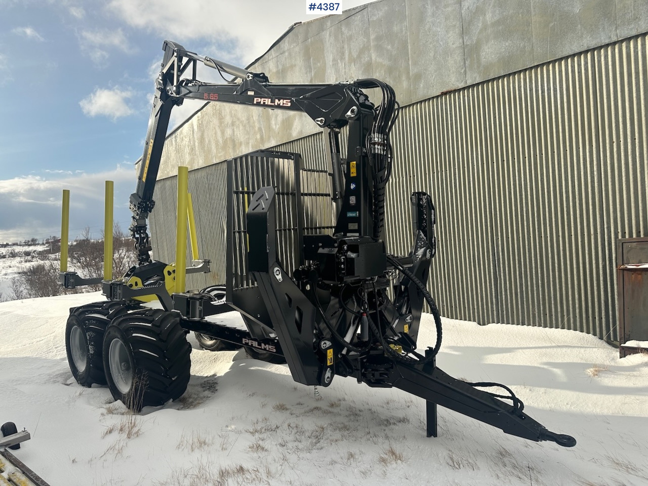 2023 Palms u12 timber trailer w/ Palms 5,85 krane. Never used. - Rönkszállító pótkocsi: 1 kép. 2023 Palms u12 timber trailer w/ Palms 5,85 krane. Never used. - Rönkszállító pótkocsi: 1 kép.
