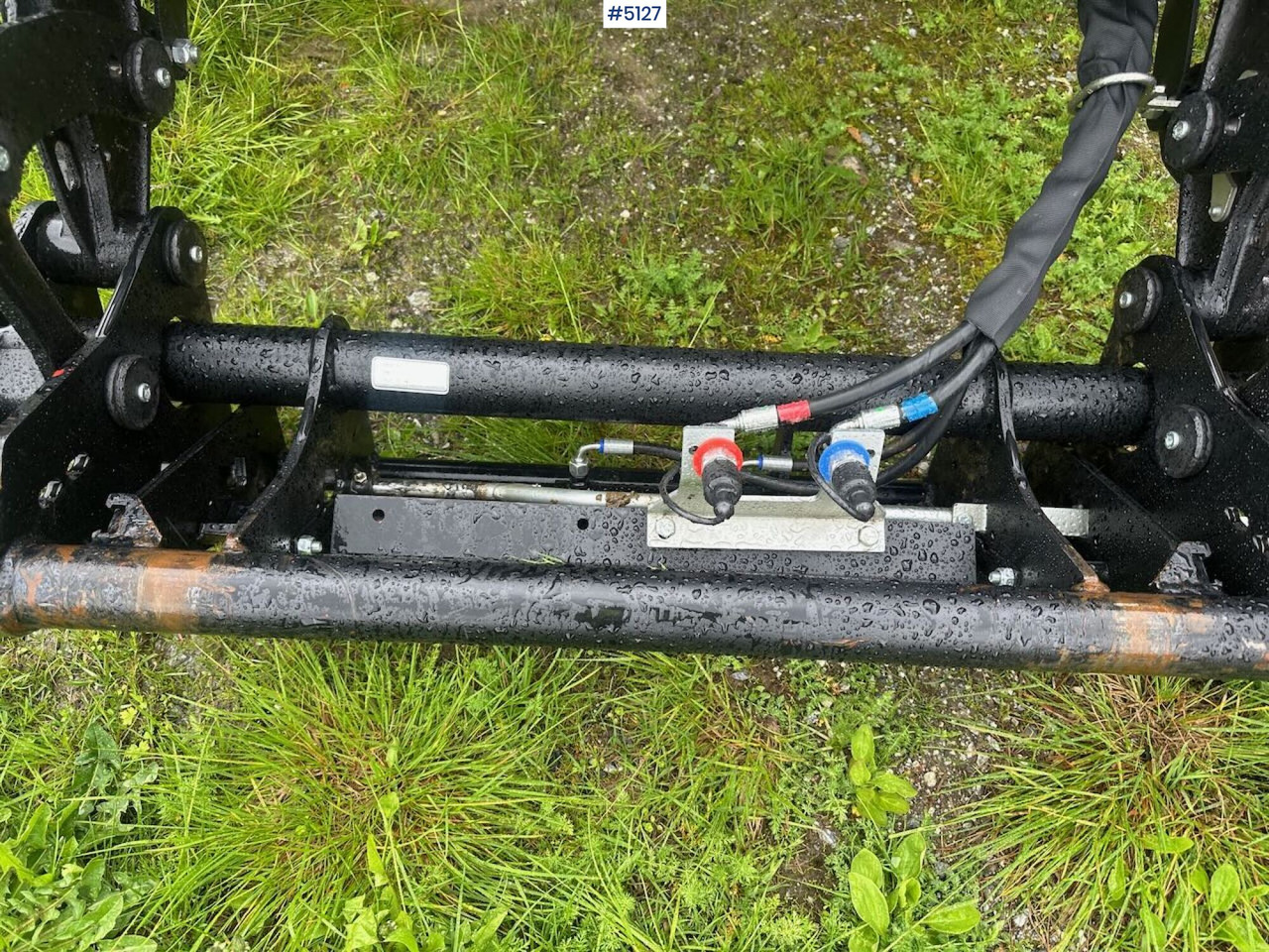 2024 Massey Ferguson 4710M - Traktor: 5 kép. 2024 Massey Ferguson 4710M - Traktor: 5 kép.