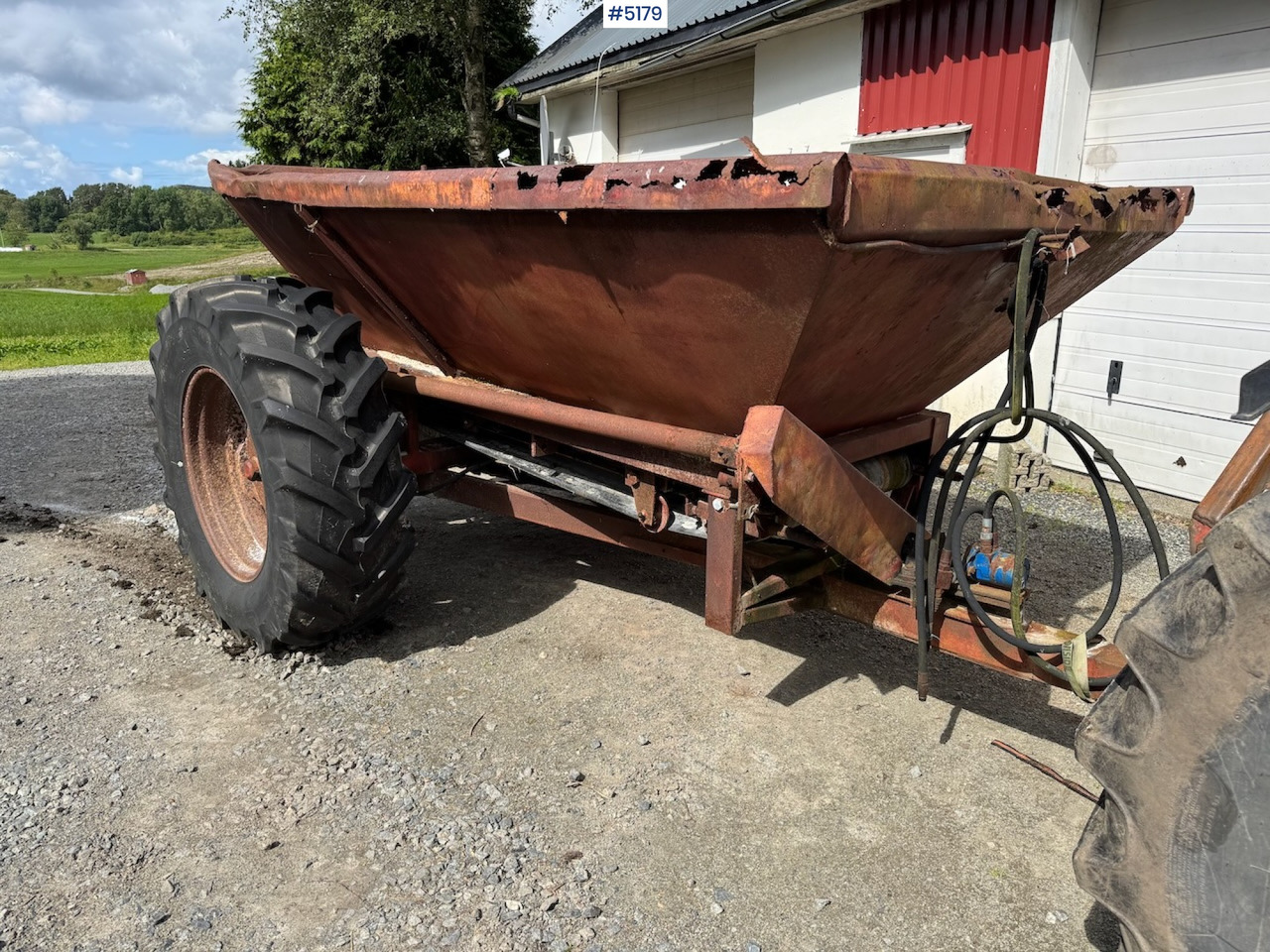 Bredal Lime wagon - Műtrágyaszóró: 1 kép. Bredal Lime wagon - Műtrágyaszóró: 1 kép.