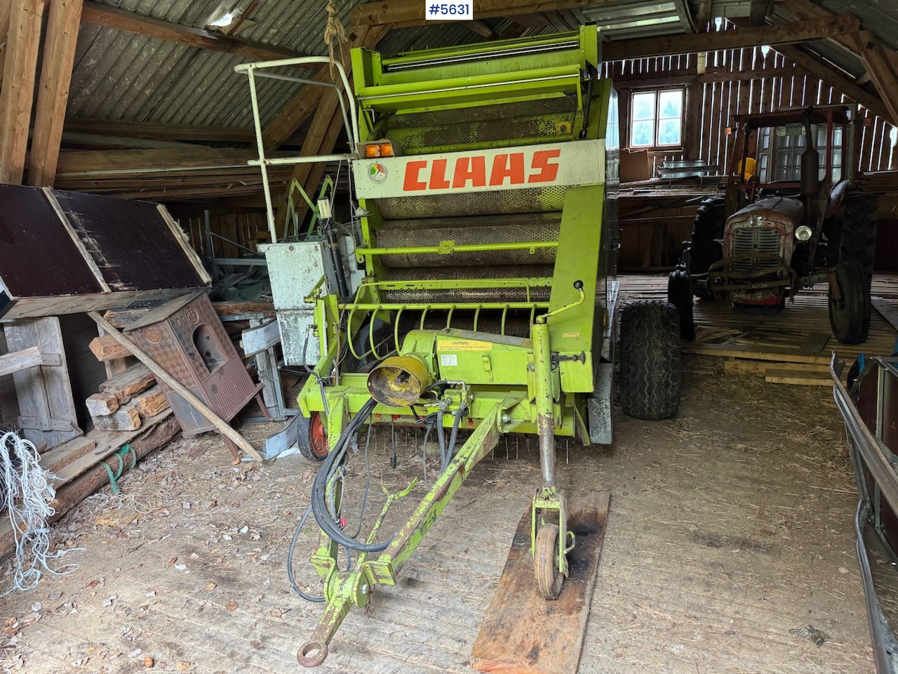 Claas Rollant 44s. - Szálastakarmány betakarítás gépei: 3 kép. Claas Rollant 44s. - Szálastakarmány betakarítás gépei: 3 kép.