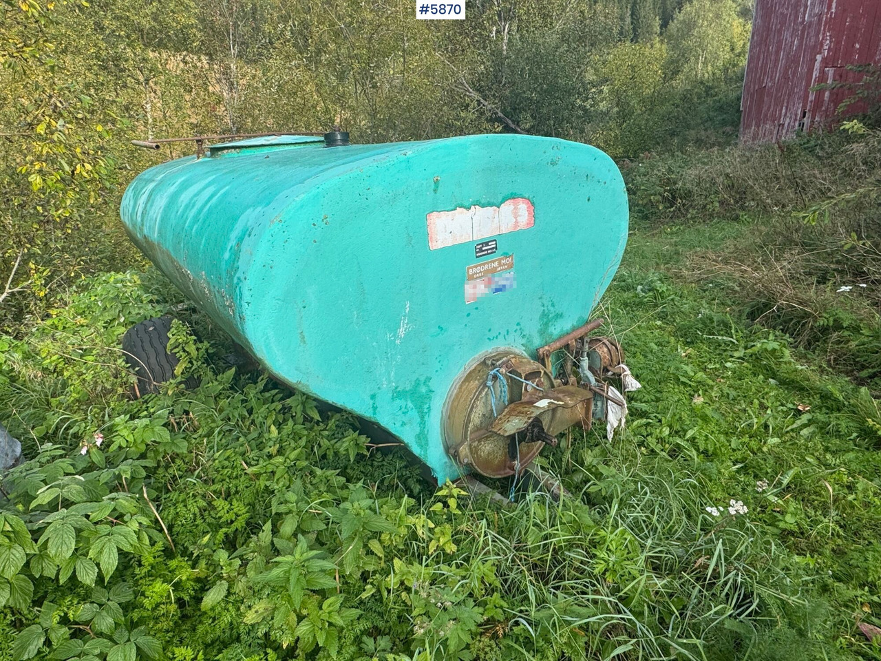 DOFF X Manure spreader - Szippantó tartálykocsi: 4 kép. DOFF X Manure spreader - Szippantó tartálykocsi: 4 kép.