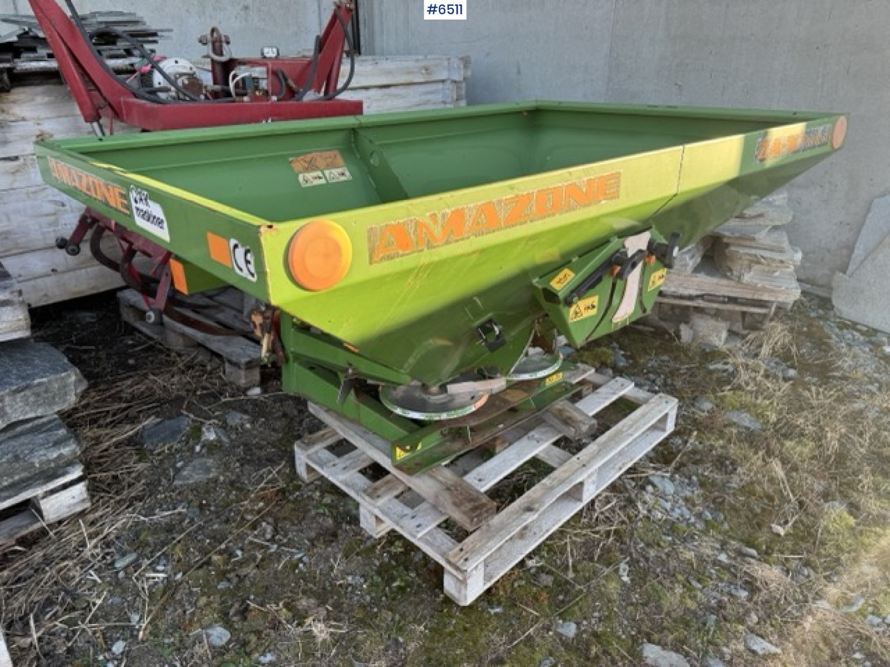 2000 Amazone ZA-X Perfect Fertilizer spreader - Egyéb gépek: 1 kép. 2000 Amazone ZA-X Perfect Fertilizer spreader - Egyéb gépek: 1 kép.