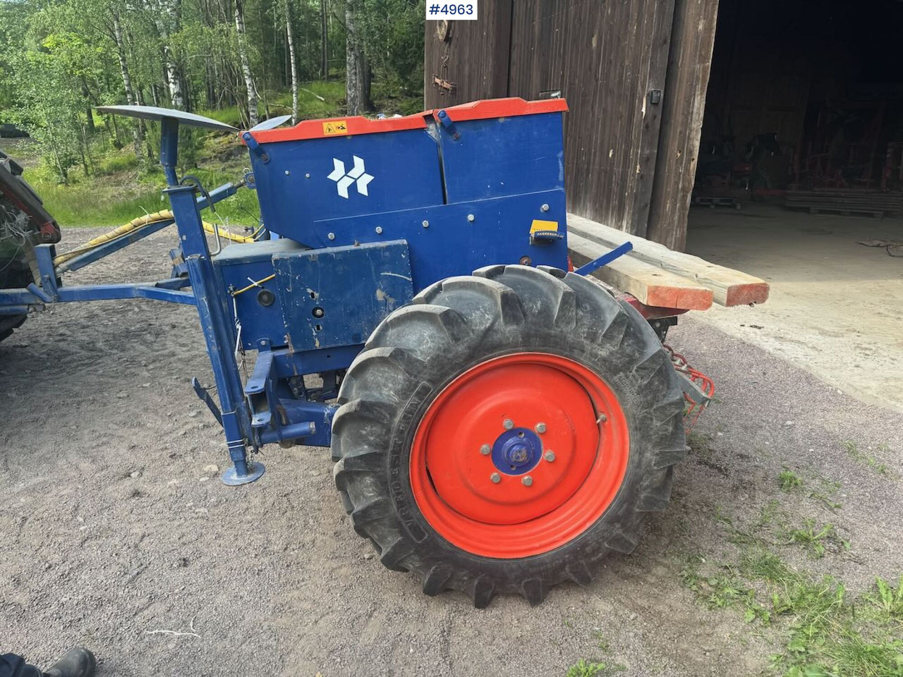 Nordsten CKG300 MK Combi seeder - Egyéb gépek: 4 kép. Nordsten CKG300 MK Combi seeder - Egyéb gépek: 4 kép.