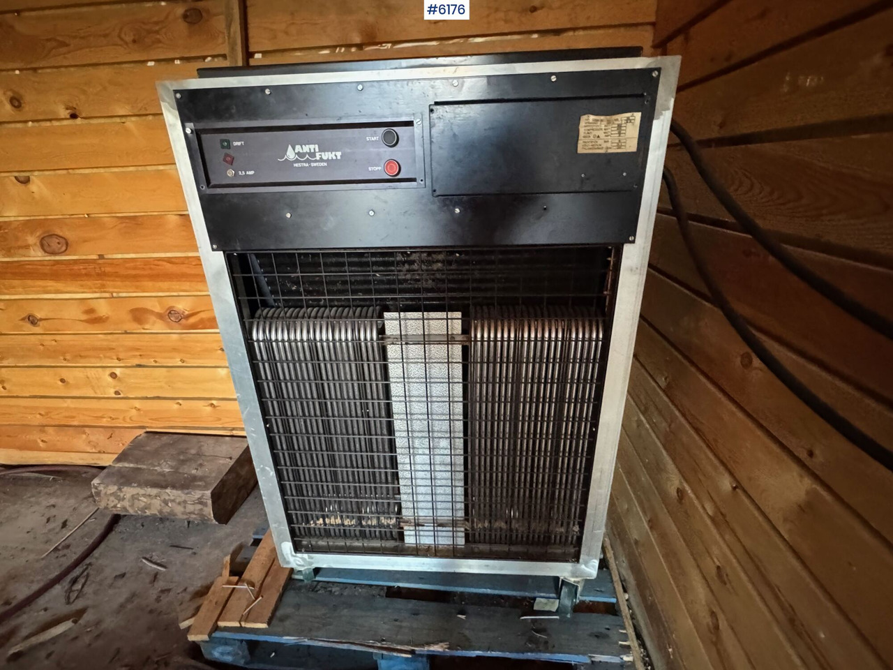 El-Bjørn / Anti-humidity VT500-2N drying unit - HVAC berendezés: 1 kép. El-Bjørn / Anti-humidity VT500-2N drying unit - HVAC berendezés: 1 kép.