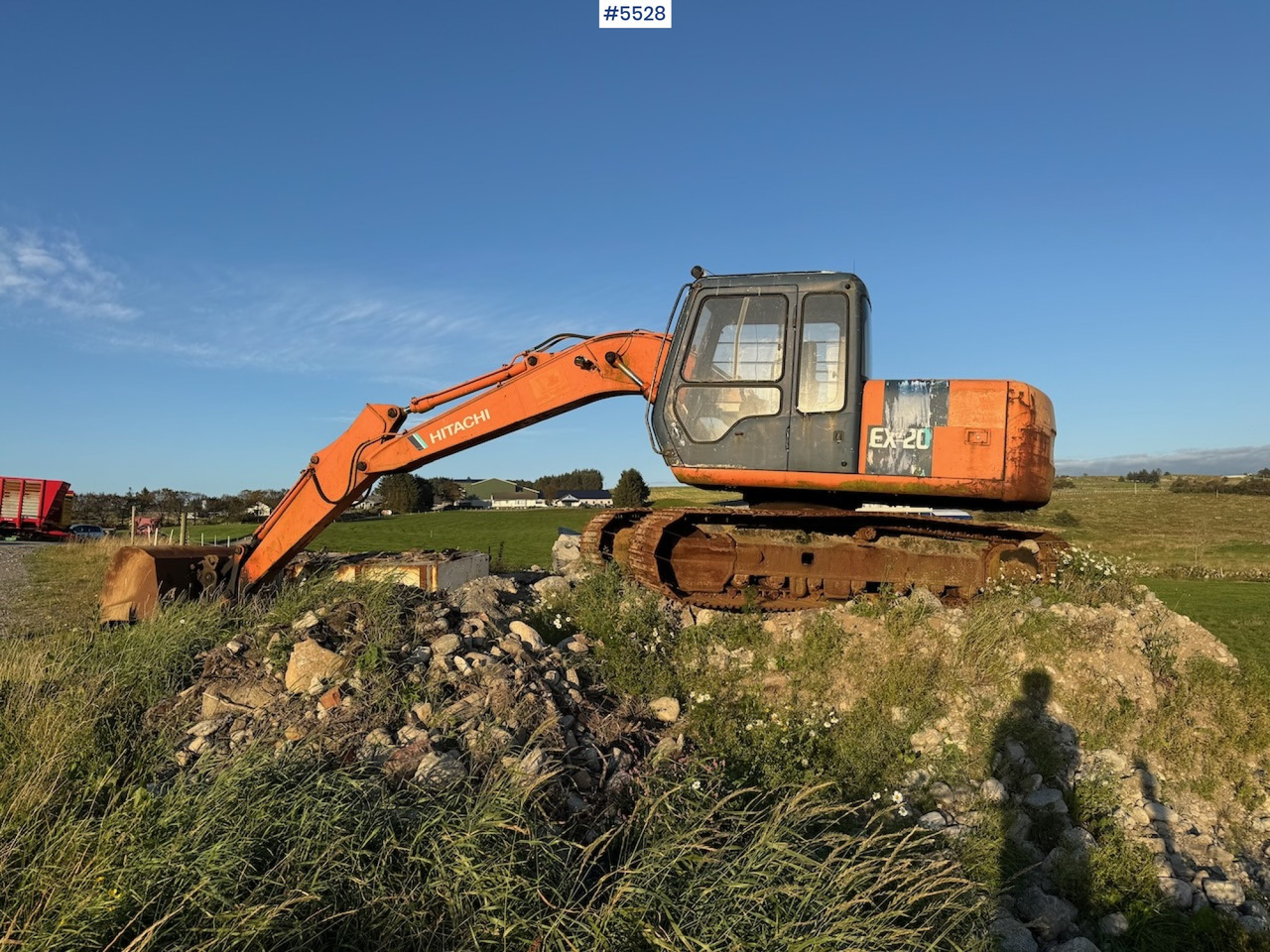 Hitachi EX 120-2. - Kotrógép: 3 kép. Hitachi EX 120-2. - Kotrógép: 3 kép.
