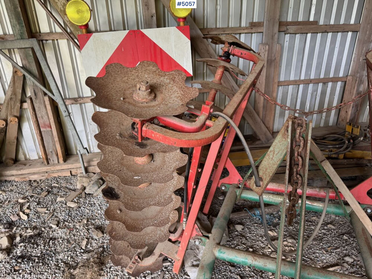 Kverneland Disc Harrow - Talajművelő gep: 4 kép. Kverneland Disc Harrow - Talajművelő gep: 4 kép.