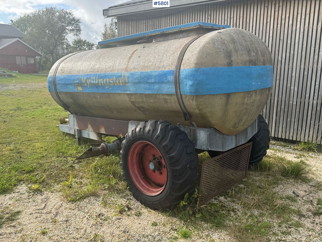 Kyllingstad Manure wagon - Szippantó tartálykocsi: 2 kép. Kyllingstad Manure wagon - Szippantó tartálykocsi: 2 kép.