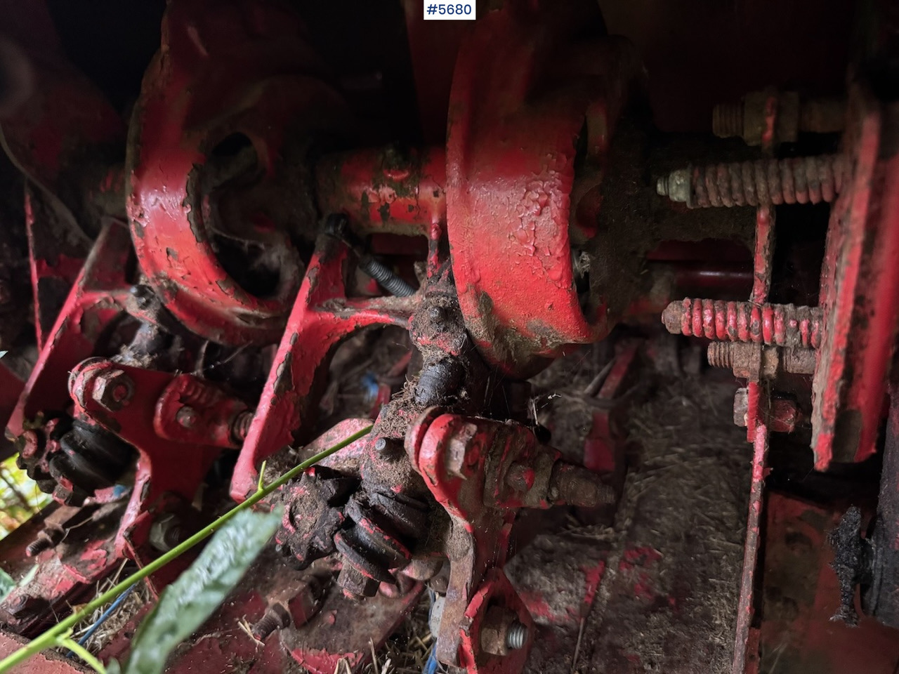 Szálastakarmány betakarítás gépei New Holland 268 Square Baler: 13 kép.