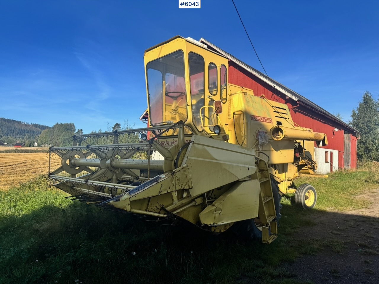 New Holland Clayson 1530 - Kombájn: 1 kép. New Holland Clayson 1530 - Kombájn: 1 kép.