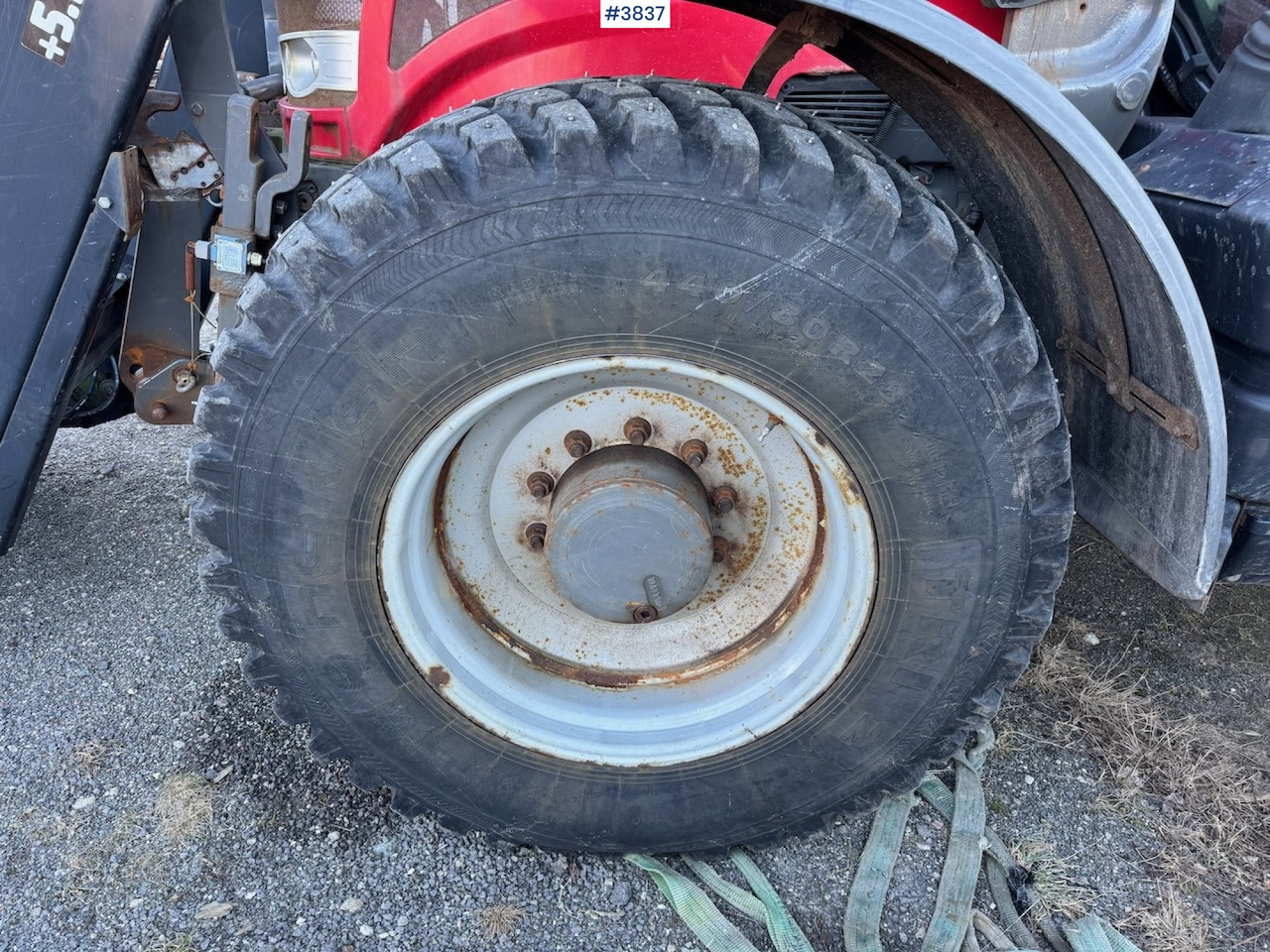 Nokian TRI 2 Tires on rims - Komplett kerék - Mezőgazdasági gépek: 4 kép. Nokian TRI 2 Tires on rims - Komplett kerék - Mezőgazdasági gépek: 4 kép.