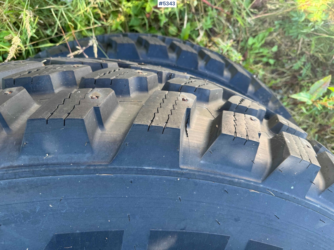 Komplett kerék - Traktor Nokian tires – complete set with rims: 13 kép.
