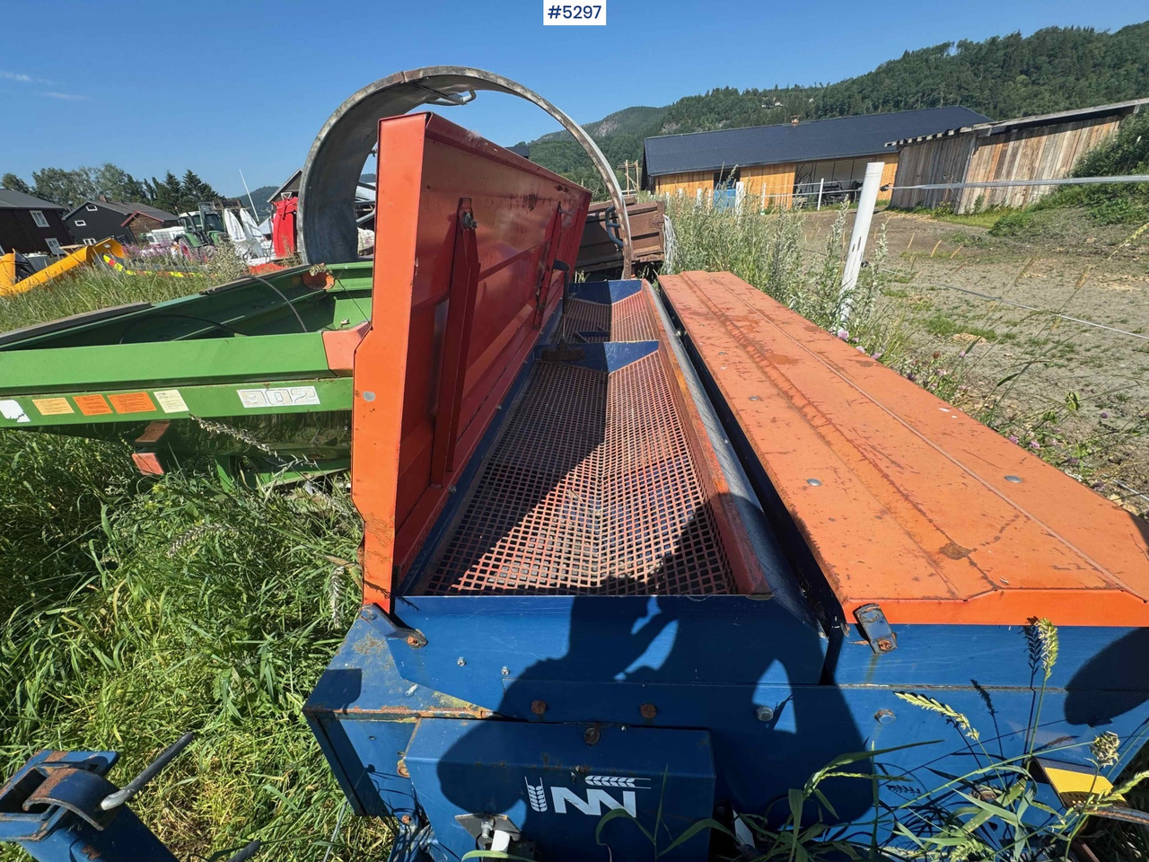 Nordsten Combi-matic CXF 250 - Szemenkénti vetőgép: 2 kép. Nordsten Combi-matic CXF 250 - Szemenkénti vetőgép: 2 kép.