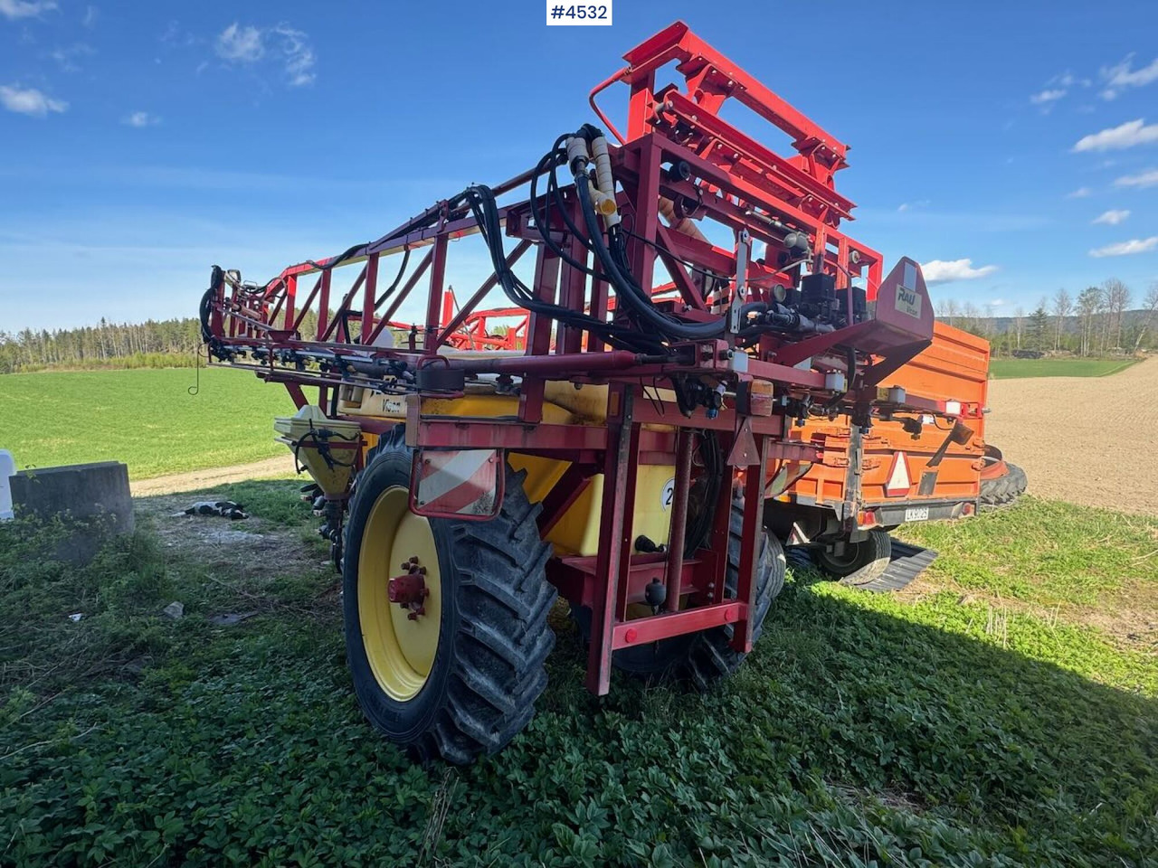 Rau Vicon Field Sprayer - Permetezők: 5 kép. Rau Vicon Field Sprayer - Permetezők: 5 kép.