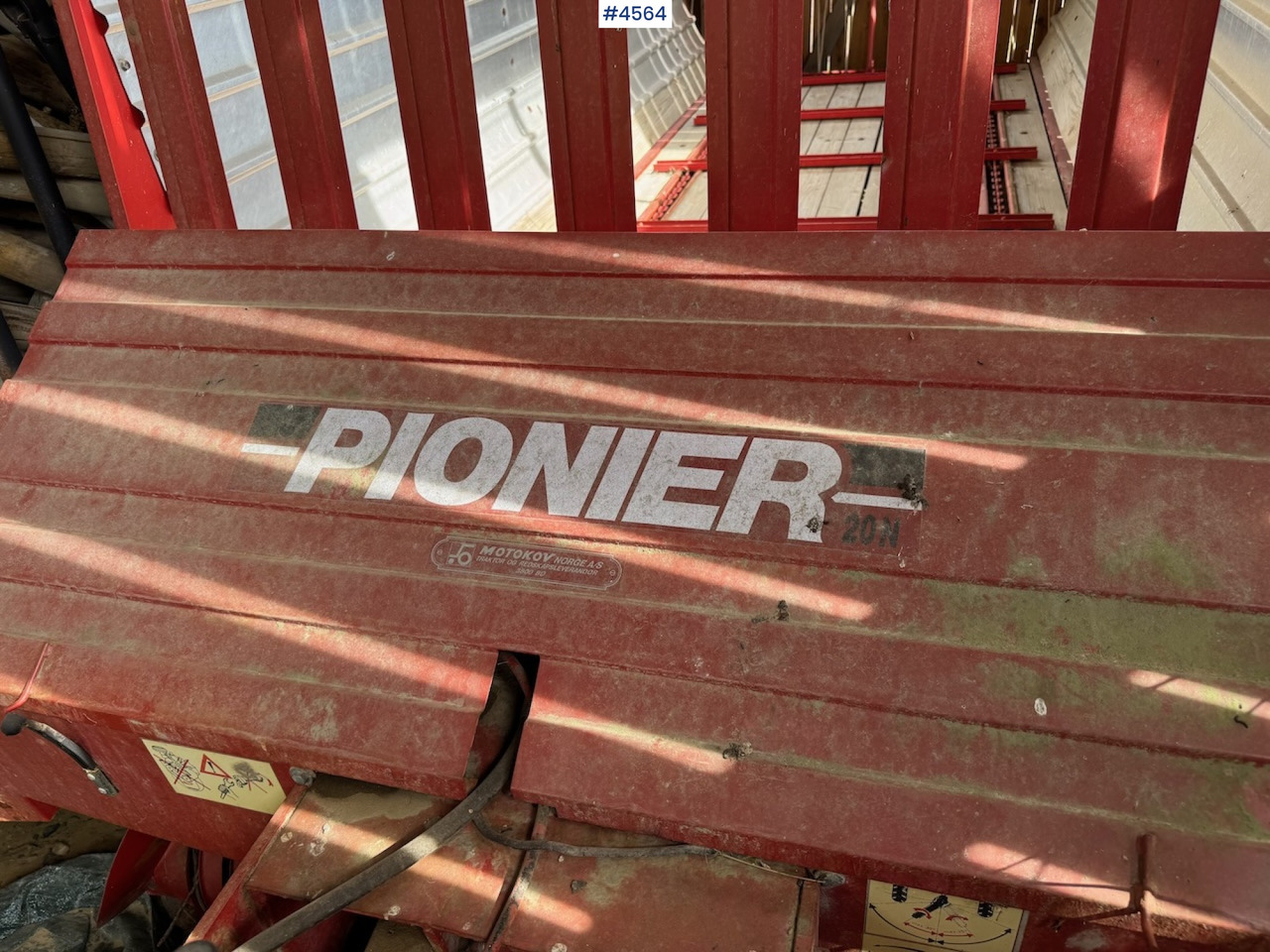 Sip Pioneer 20 N Loader - Szálastakarmány betakarítás gépei: 5 kép. Sip Pioneer 20 N Loader - Szálastakarmány betakarítás gépei: 5 kép.