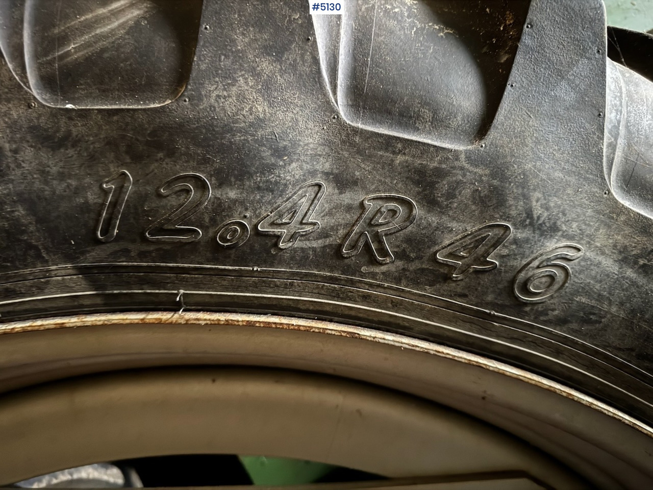 Sprayer wheels 12.4 R46 and 11.2 R32 - Permetezők: 3 kép. Sprayer wheels 12.4 R46 and 11.2 R32 - Permetezők: 3 kép.