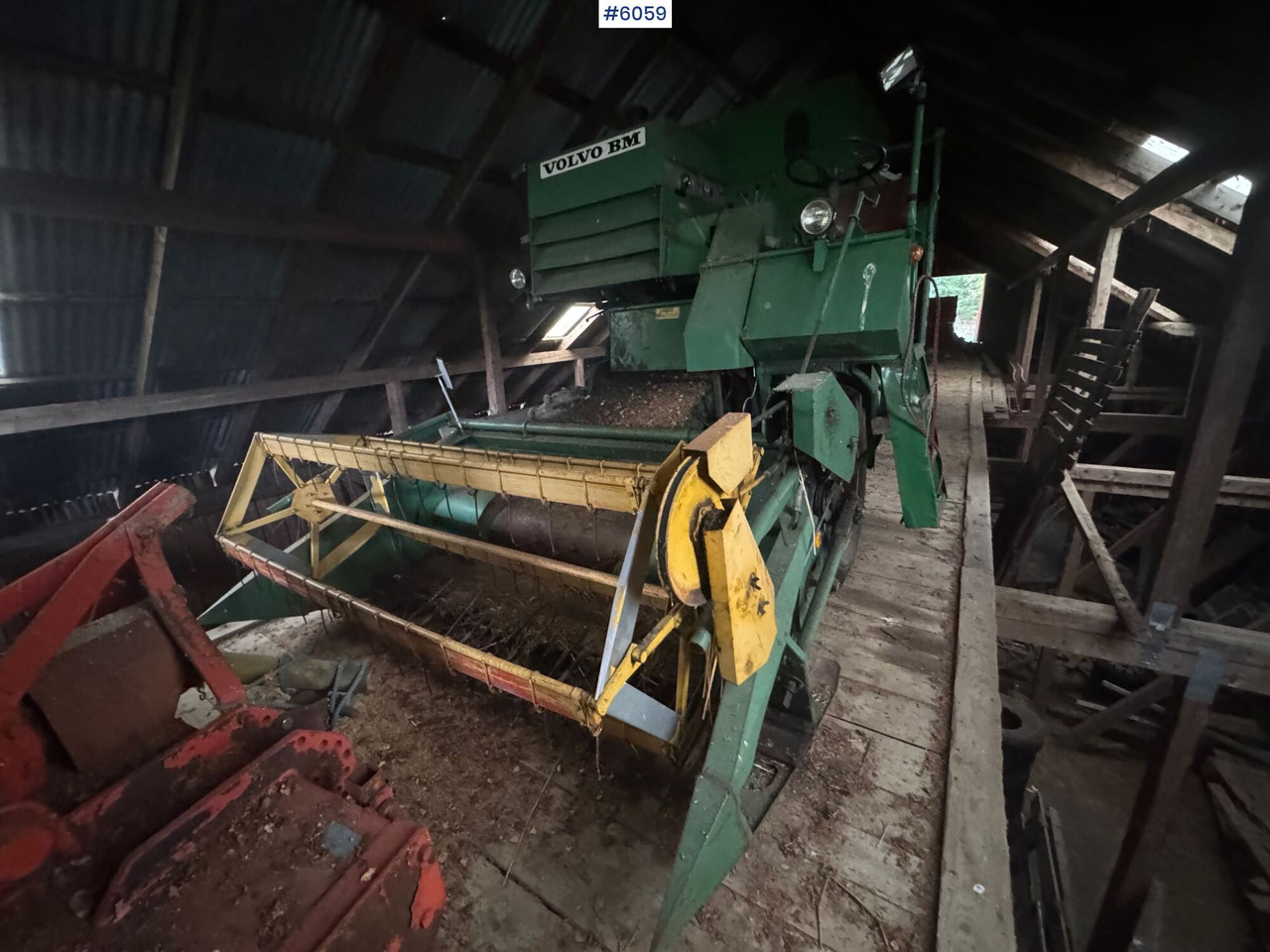 Volvo BM Aktiv 800 combine harvester - Kombájn: 3 kép. Volvo BM Aktiv 800 combine harvester - Kombájn: 3 kép.
