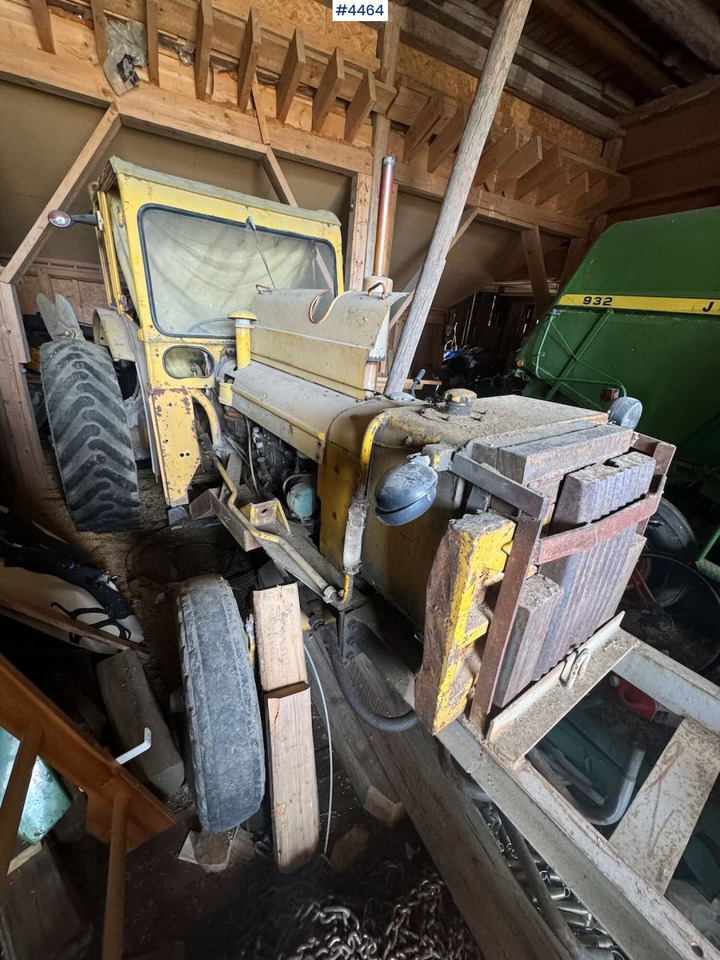 Volvo traktorgraver. Rep object. - Traktor: 2 kép. Volvo traktorgraver. Rep object. - Traktor: 2 kép.