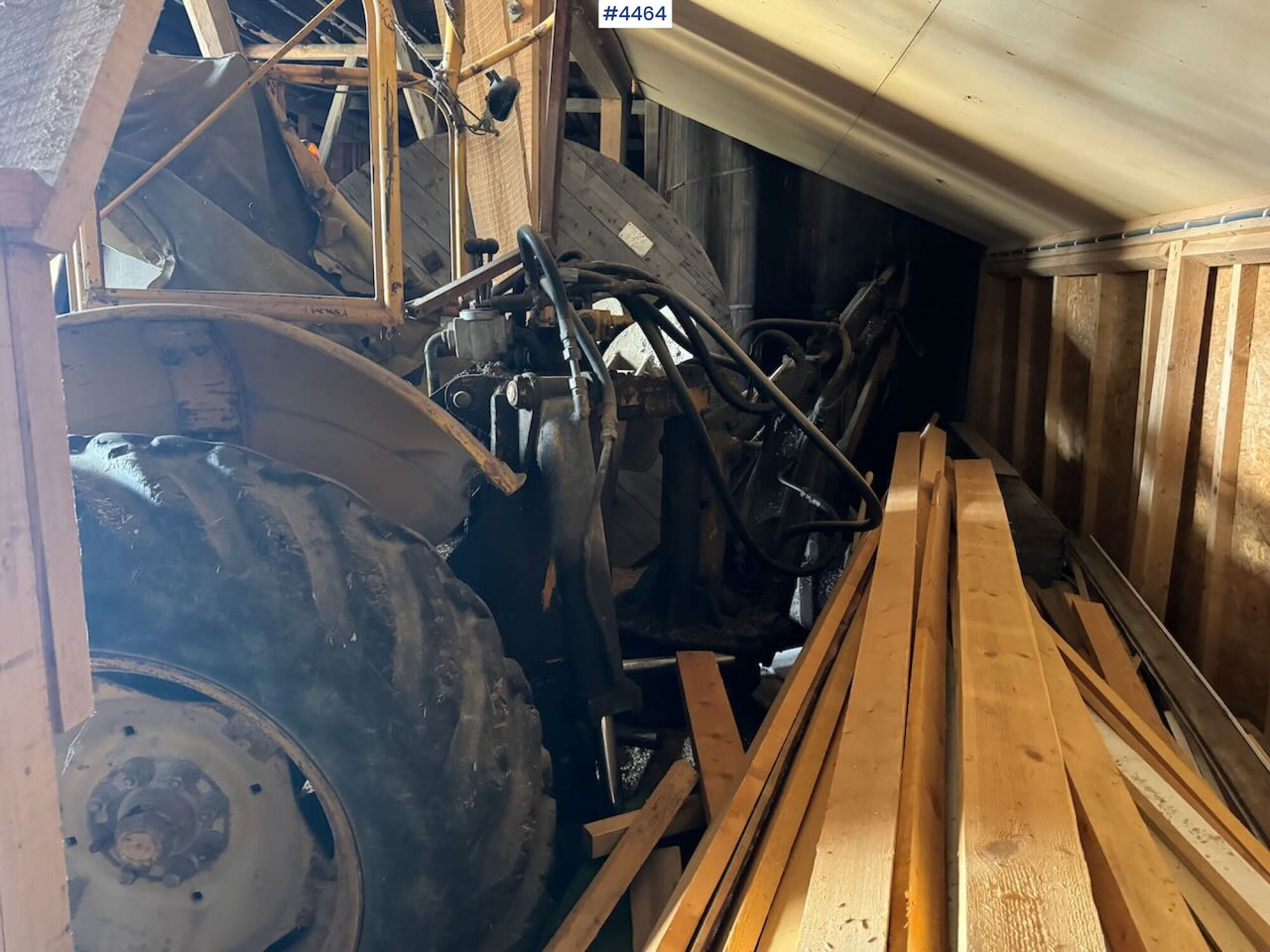 Volvo traktorgraver. Rep object. - Traktor: 4 kép. Volvo traktorgraver. Rep object. - Traktor: 4 kép.