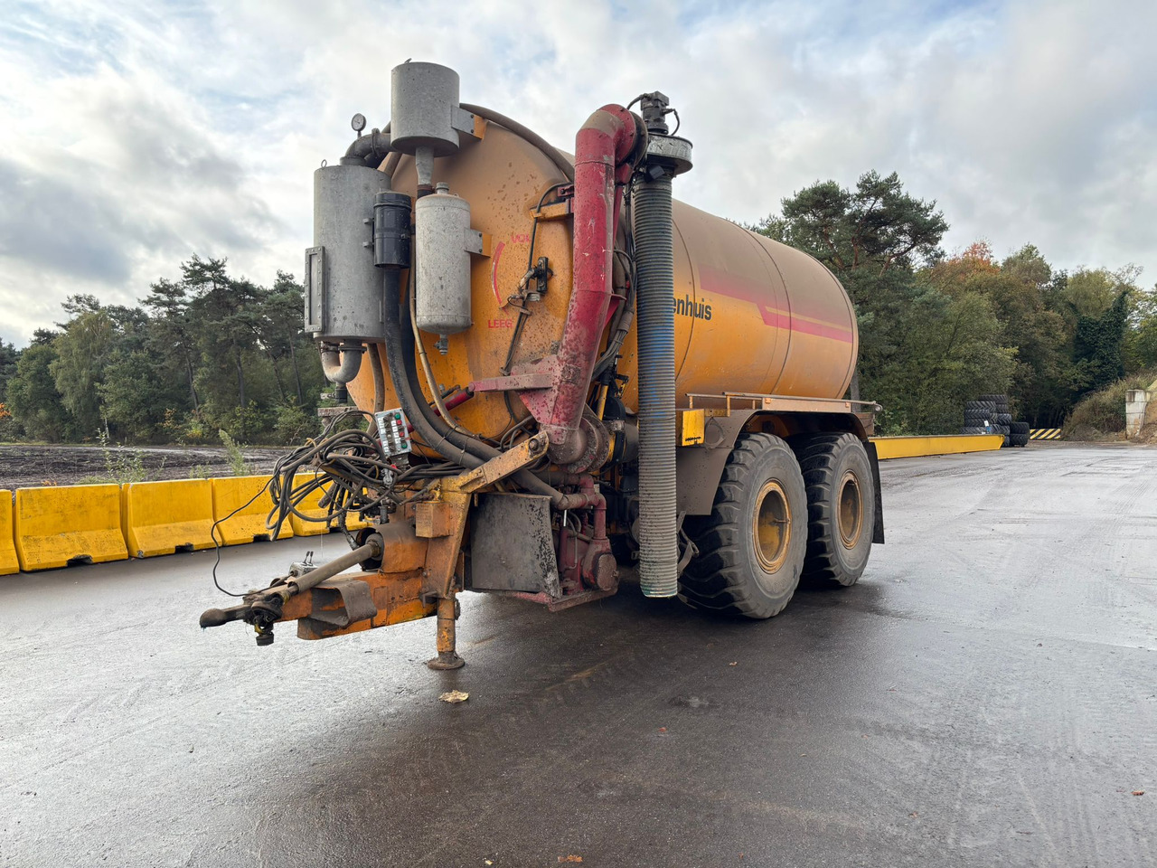 Veenhuis 19000 - Szippantó tartálykocsi: 1 kép. Veenhuis 19000 - Szippantó tartálykocsi: 1 kép.