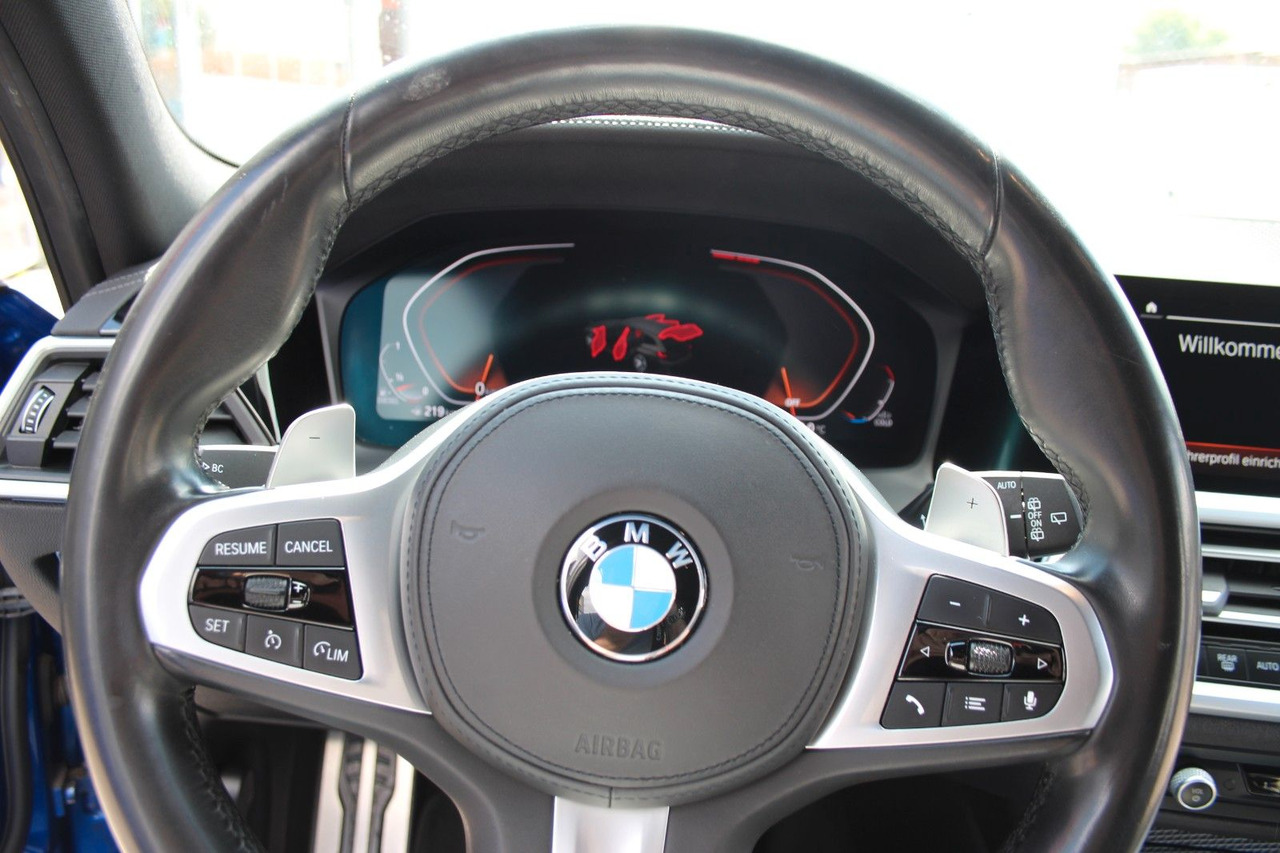 Kombi BMW 320 Touring d M Sport Laser Alcantara Harman Kar: 15 kép.