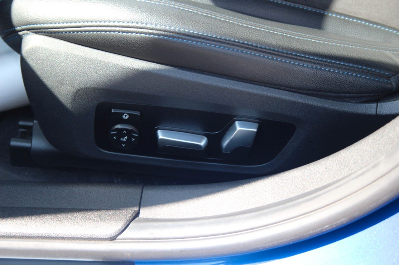 Kombi BMW 320 Touring d M Sport Laser Alcantara Harman Kar: 10 kép.
