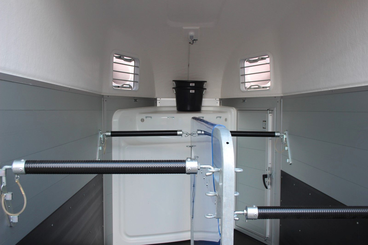 Pótkocsi állatszállító Humbaur Equitos Alu Plus 2400 Pferdeanhänger Sattelkamme: 10 kép.