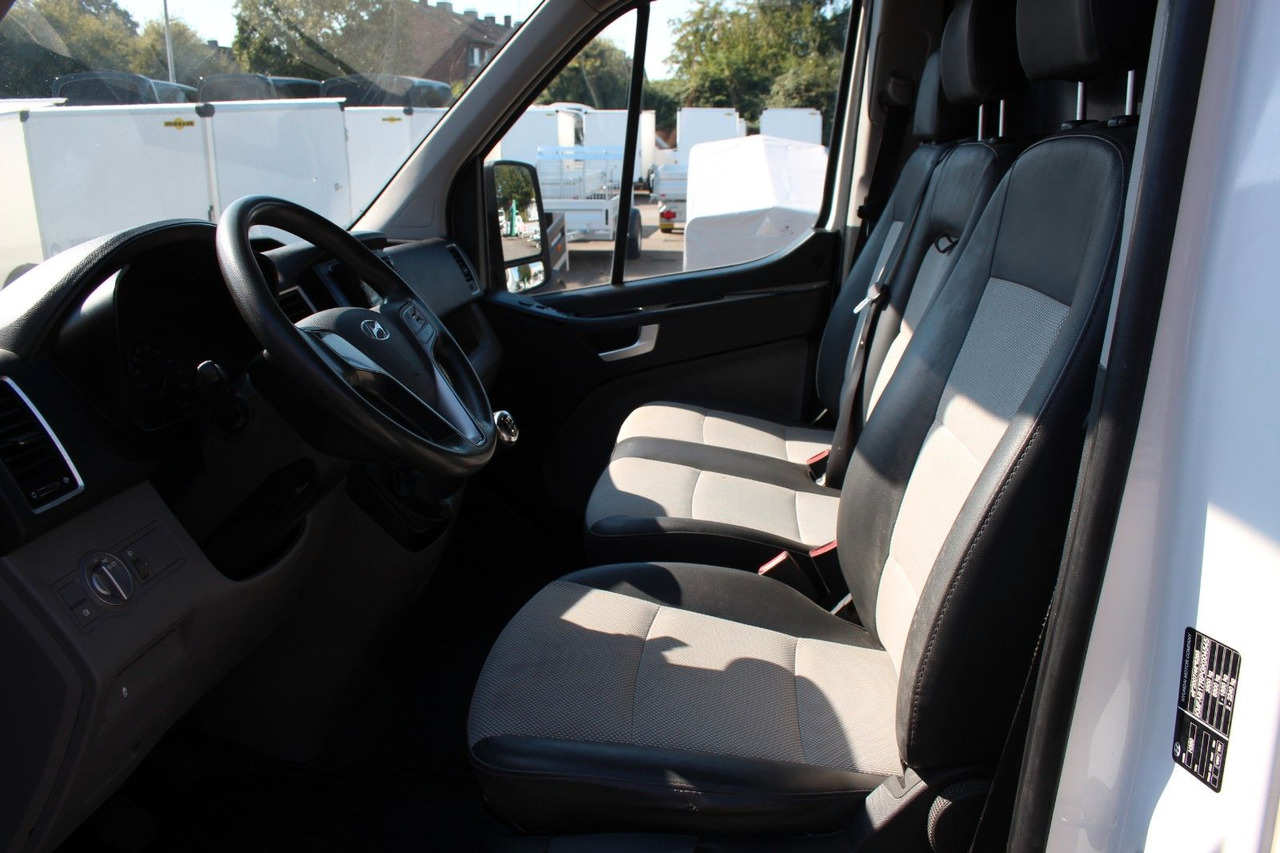 Hyundai H350 Kasten L2H2 Profi Klima 137tKM - Furgon: 5 kép. Hyundai H350 Kasten L2H2 Profi Klima 137tKM - Furgon: 5 kép.