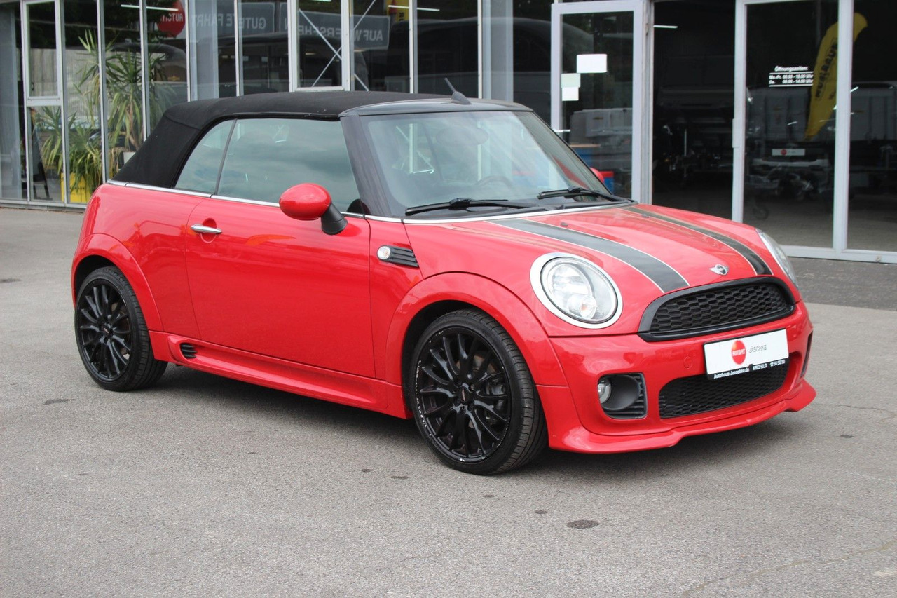 MINI COOPER Cabrio "Works Optik" Pepper 114tKM - Autó: 2 kép. MINI COOPER Cabrio "Works Optik" Pepper 114tKM - Autó: 2 kép.