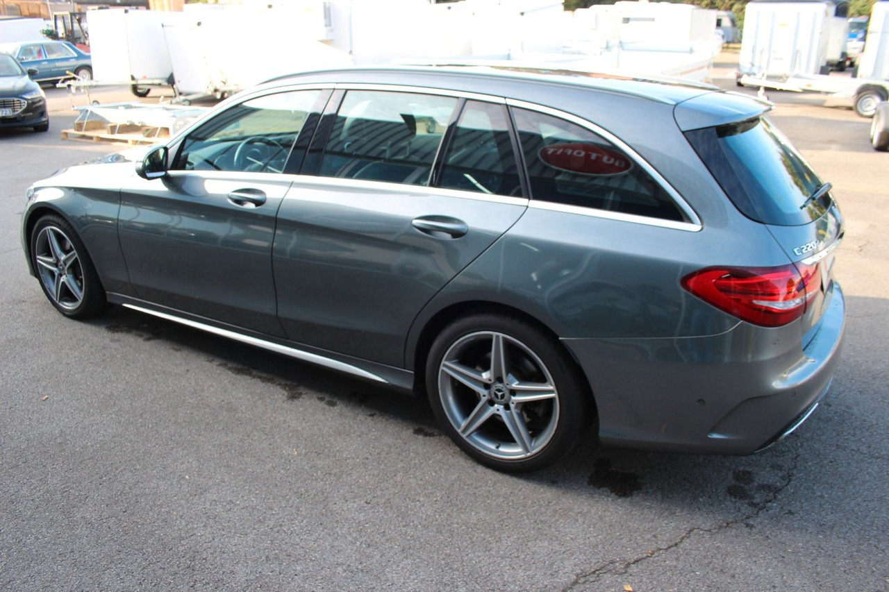 Mercedes-Benz C 220d T BlueTec AMG LED ACC LEDER - Kombi: 4 kép. Mercedes-Benz C 220d T BlueTec AMG LED ACC LEDER - Kombi: 4 kép.