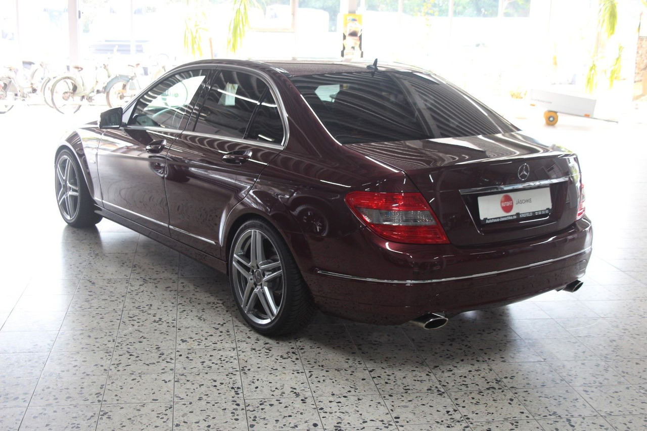 Mercedes-Benz C 230 Avantgarde Automatik sehr gepflegt! 130tKM - Szedán: 3 kép. Mercedes-Benz C 230 Avantgarde Automatik sehr gepflegt! 130tKM - Szedán: 3 kép.