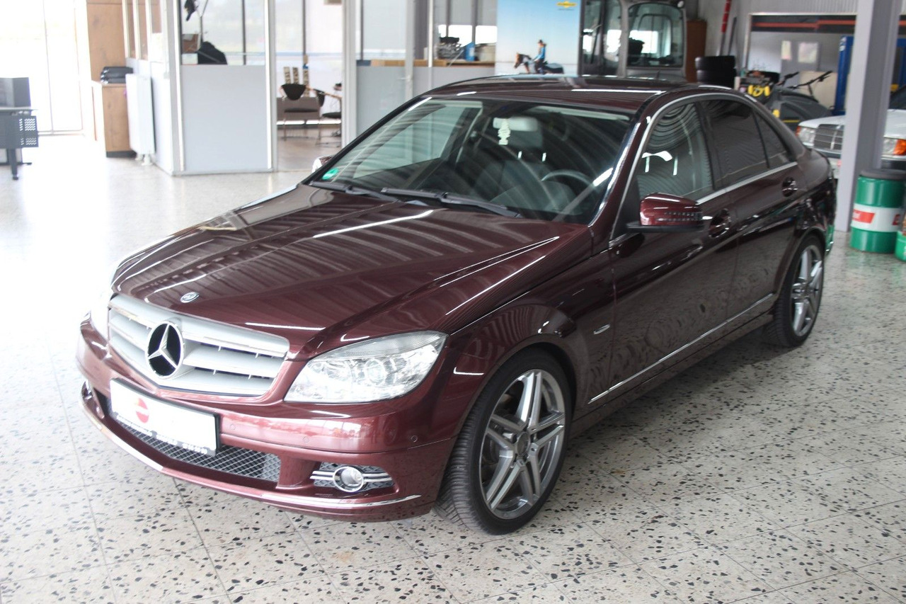 Mercedes-Benz C 230 Avantgarde Automatik sehr gepflegt! 130tKM - Szedán: 4 kép. Mercedes-Benz C 230 Avantgarde Automatik sehr gepflegt! 130tKM - Szedán: 4 kép.