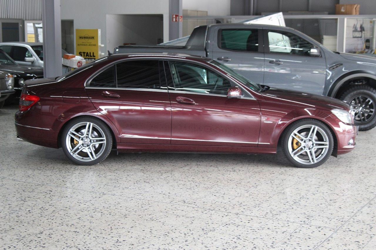 Mercedes-Benz C 230 Avantgarde Automatik sehr gepflegt! 130tKM - Szedán: 5 kép. Mercedes-Benz C 230 Avantgarde Automatik sehr gepflegt! 130tKM - Szedán: 5 kép.