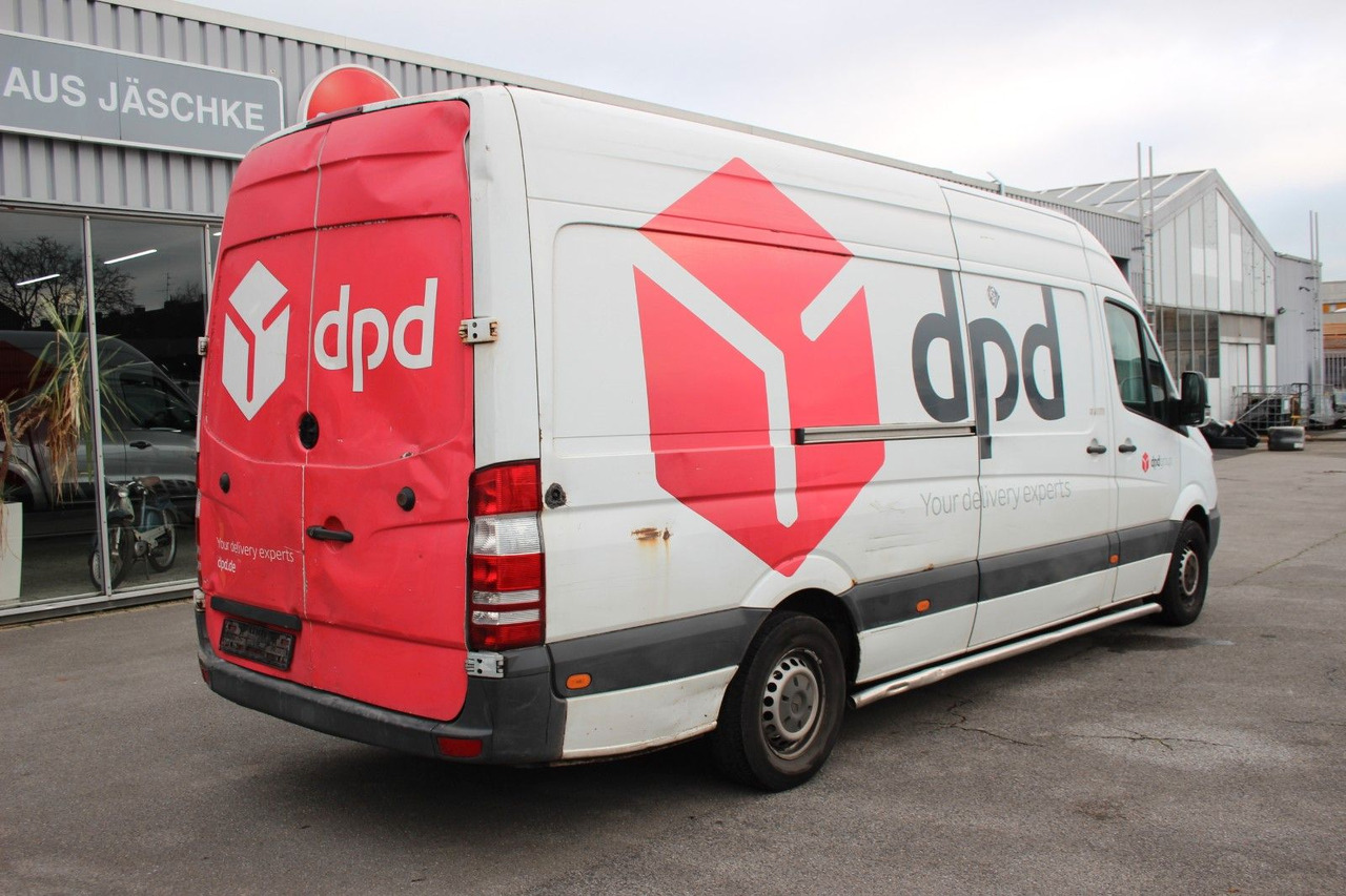 Mercedes-Benz Sprinter II Kasten 316 CDI Klima - Furgon: 3 kép. Mercedes-Benz Sprinter II Kasten 316 CDI Klima - Furgon: 3 kép.