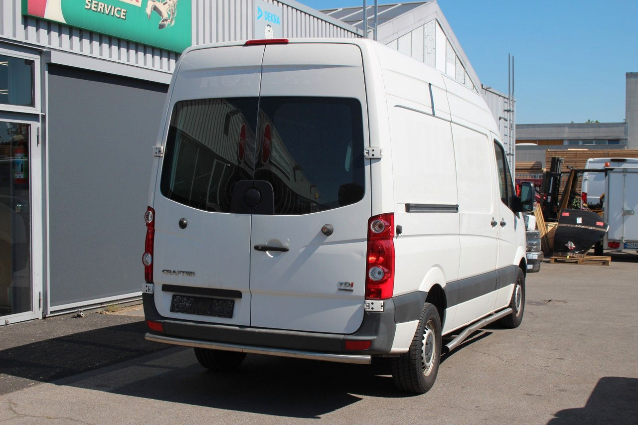 Volkswagen Crafter Kasten 35 mittel L2H2 KLIMA 1.Hand - Kisbusz: 3 kép. Volkswagen Crafter Kasten 35 mittel L2H2 KLIMA 1.Hand - Kisbusz: 3 kép.
