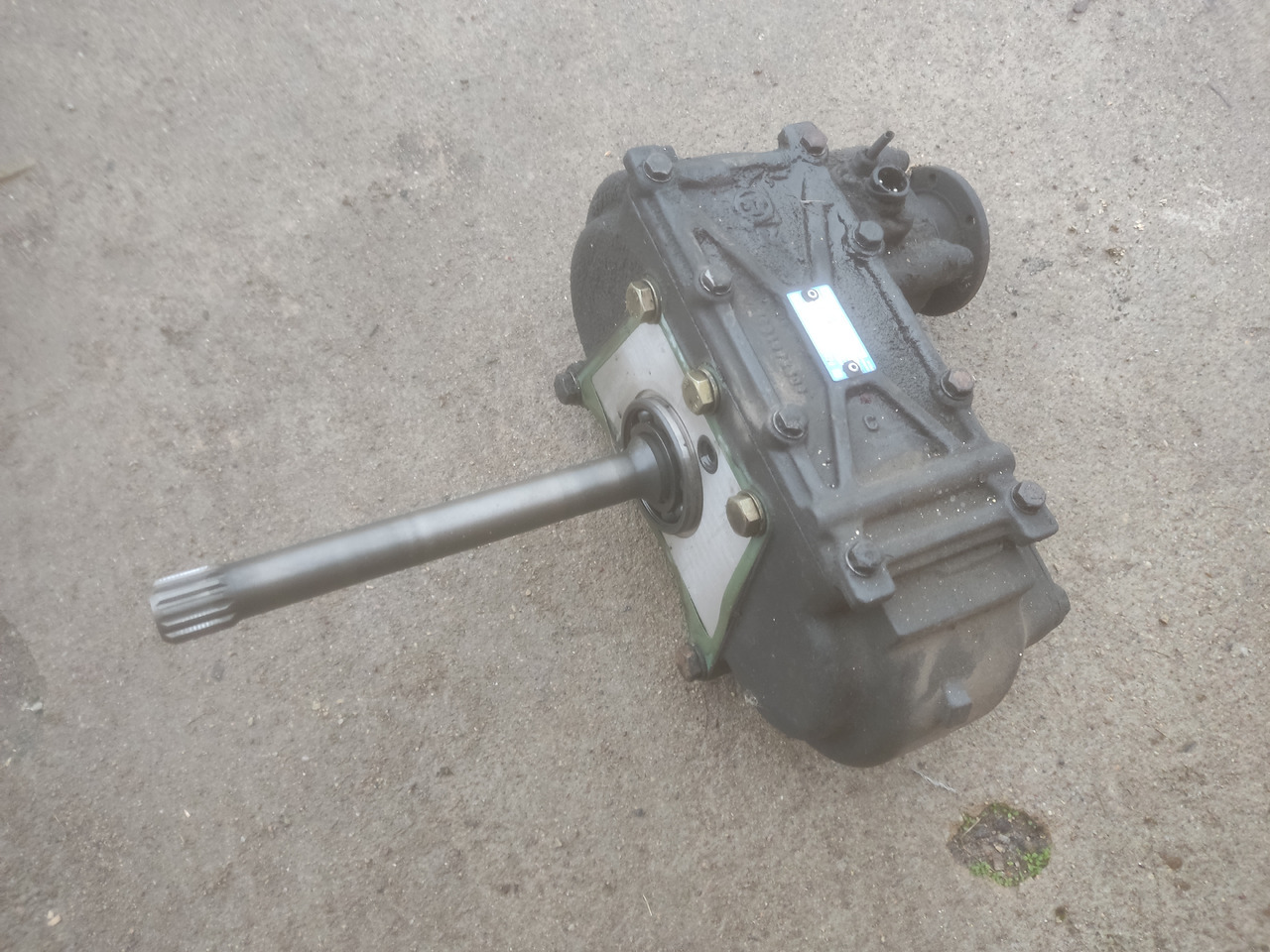 ZF AS-Tronic Traxon P.T.O. N AS/10 B - Sebességváltó és alkatrészek: 1 kép. ZF AS-Tronic Traxon P.T.O. N AS/10 B - Sebességváltó és alkatrészek: 1 kép.