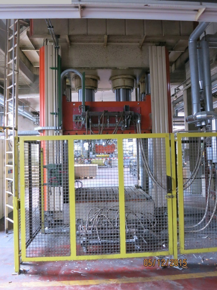 CARONNO POC 650-1 - Csomagológép: 2 kép. CARONNO POC 650-1 - Csomagológép: 2 kép.