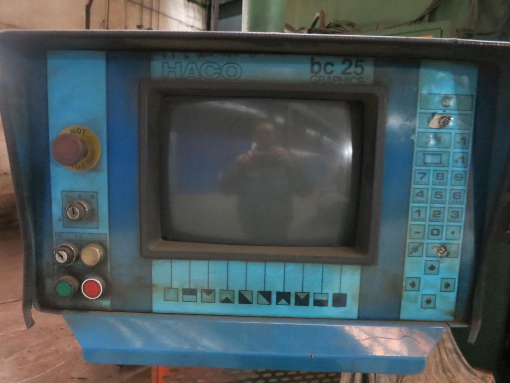 HACO PPES 40400 - Élhajlító gép: 4 kép. HACO PPES 40400 - Élhajlító gép: 4 kép.