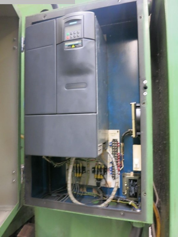 HURCO - CNC megmunkáló központ: 5 kép. HURCO - CNC megmunkáló központ: 5 kép.