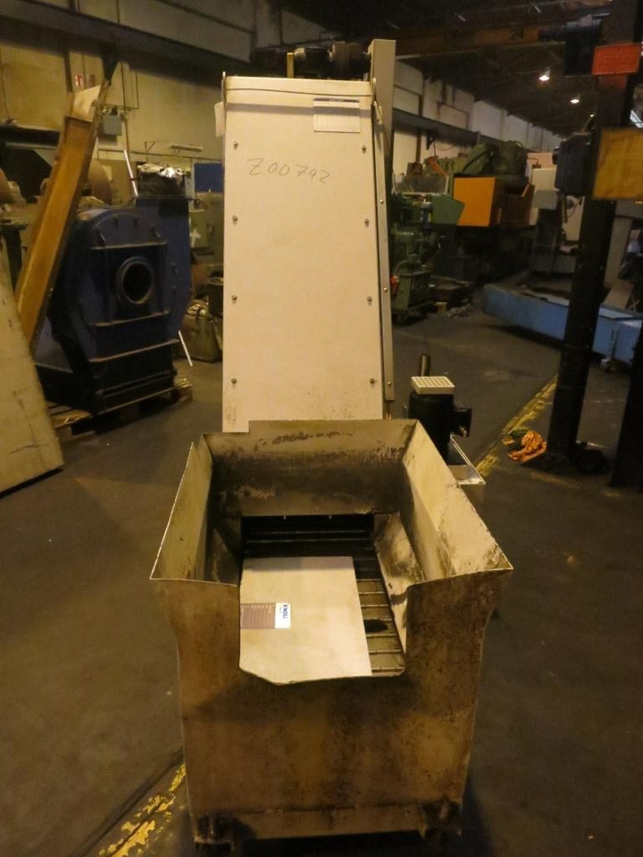 KNOLL 450 S 2 - Szerszámgép: 2 kép. KNOLL 450 S 2 - Szerszámgép: 2 kép.