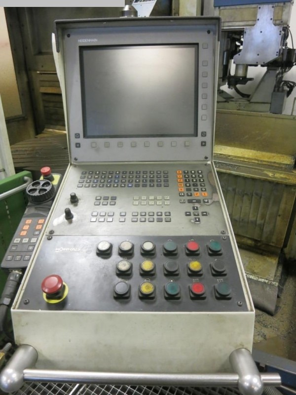 KORRADI VH1000-CNC - CNC megmunkáló központ: 3 kép. KORRADI VH1000-CNC - CNC megmunkáló központ: 3 kép.